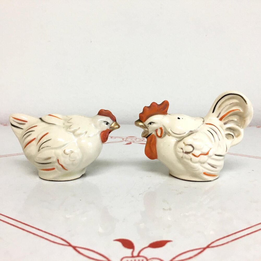 Vintage "White Rooster & Hen" Salt and Pepper Shaker Set - Japan